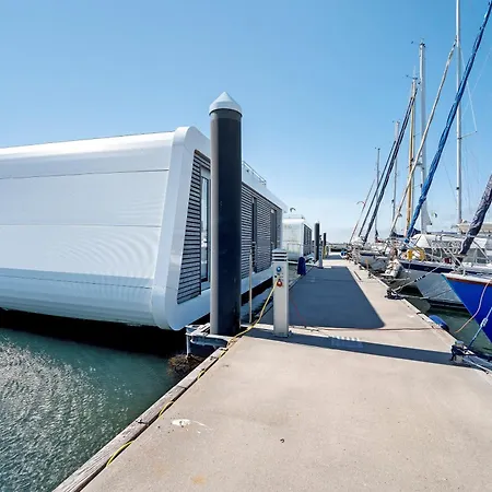Botel Hausboot Sutje Großenbrode